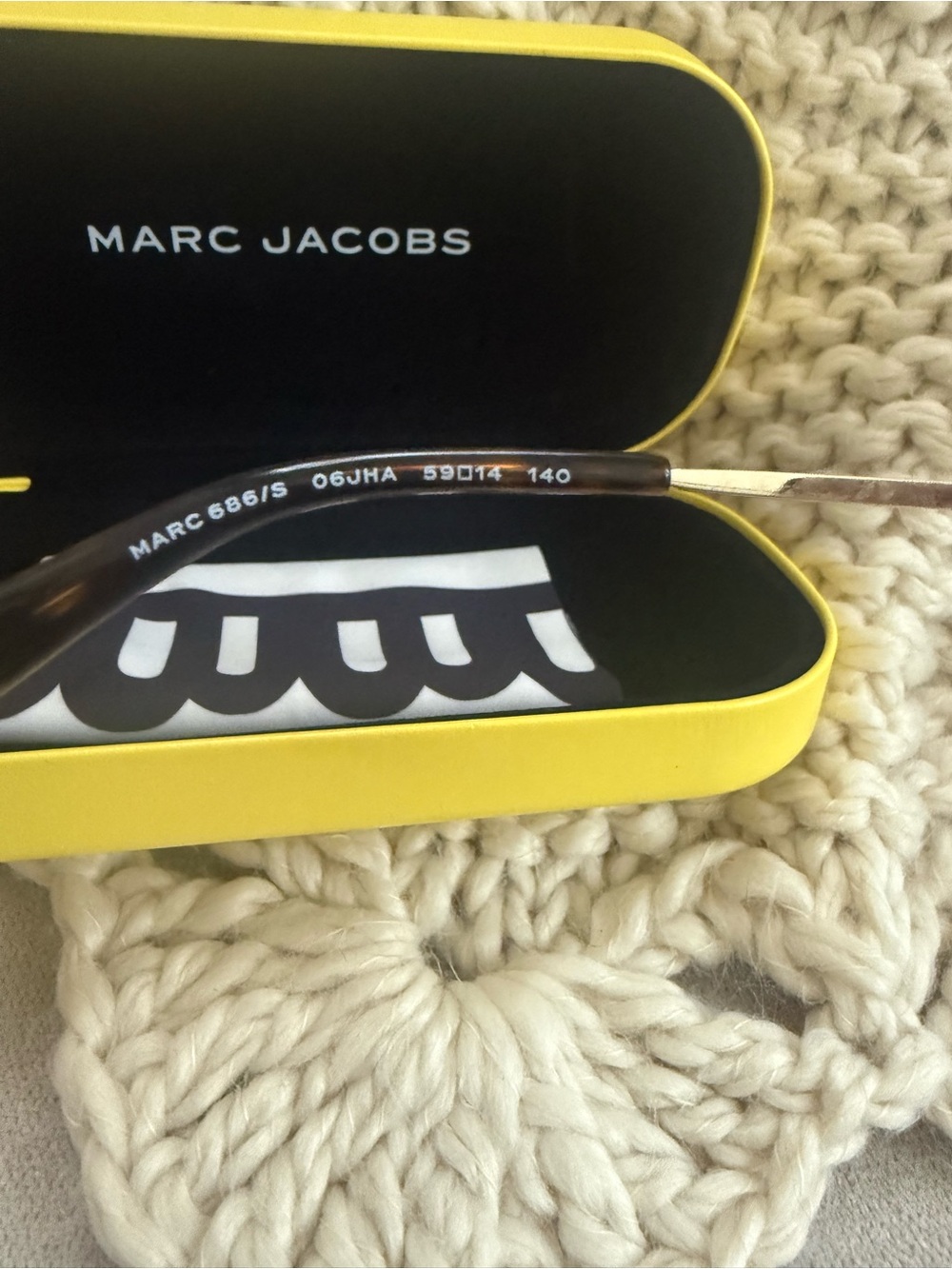 Marc Jacobs Gold Aviator Sunglasses with Black Gradient Lenses - Picture 4 of 5